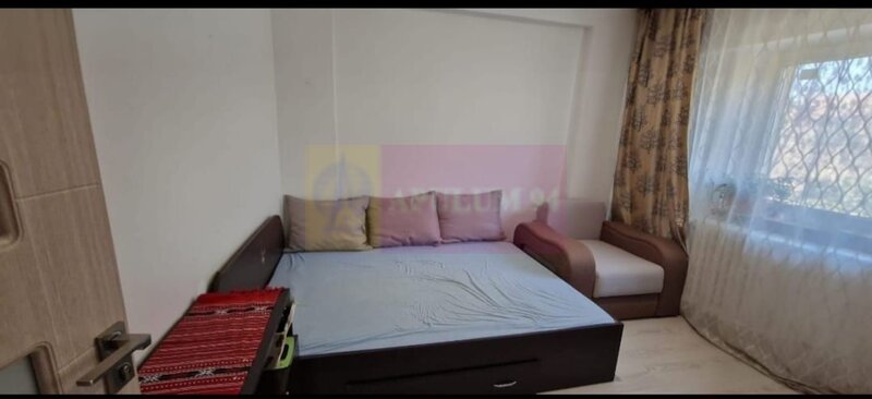 Inchiriere 3 cam. pe str. Huedin (zona C.Brancoveanu)